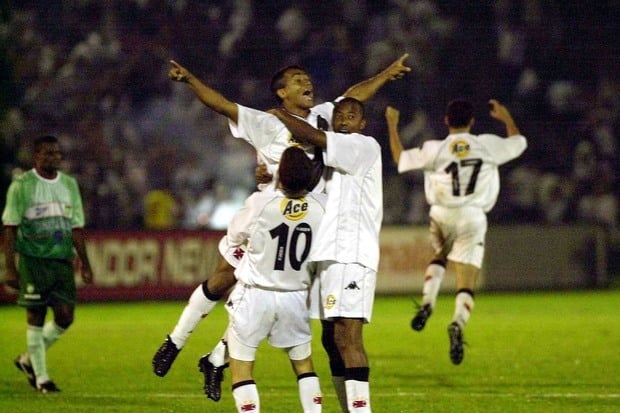 Vasco 4 x 3 Palmeiras: a virada do sculo