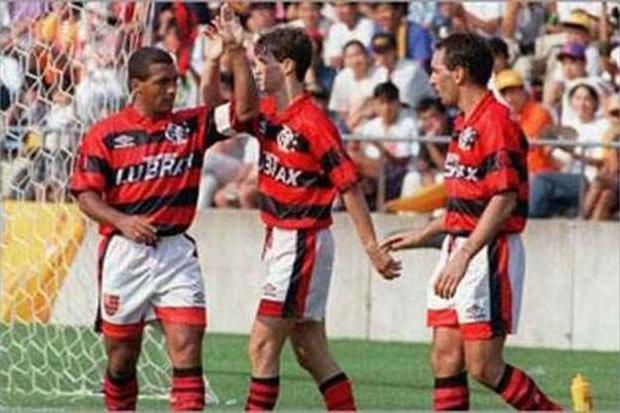 Svio, Romrio e Edmundo: O pior ataque do mundo