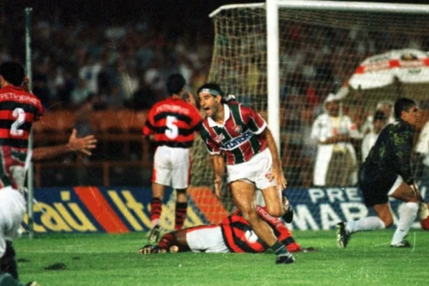 Flu 3x2 Fla: Barriga de Renato estraga o centenrio rubro-negro