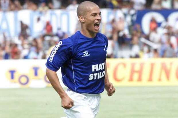 2003: Absoluto, Cruzeiro d aula ao Brasil sobre a era dos pontos corridos