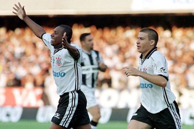 1999: Os mineiros no conseguiram parar o Corinthians