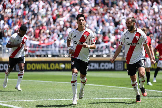 River Plate triumphiert im FIFA-Klub-Weltmeisterschaftsspiel gegen Urawa Reds