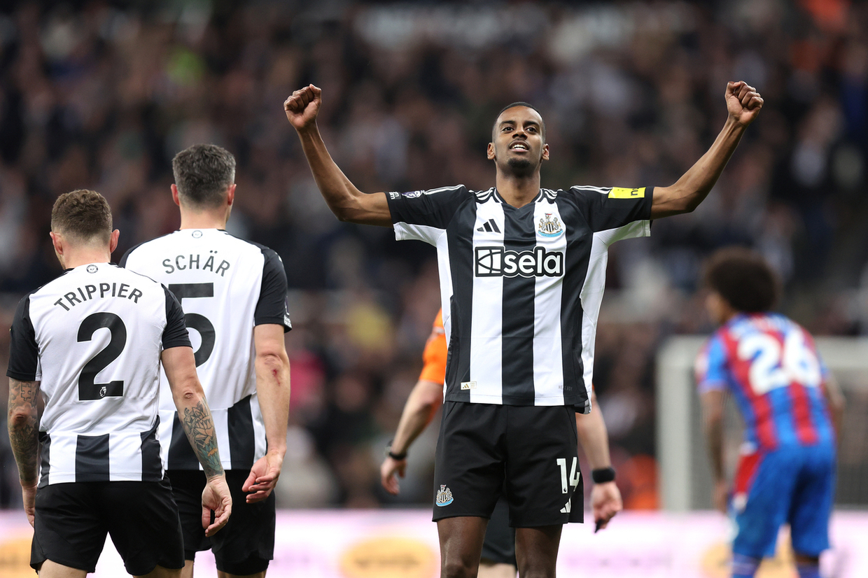Newcastle thrash Palace to move into third