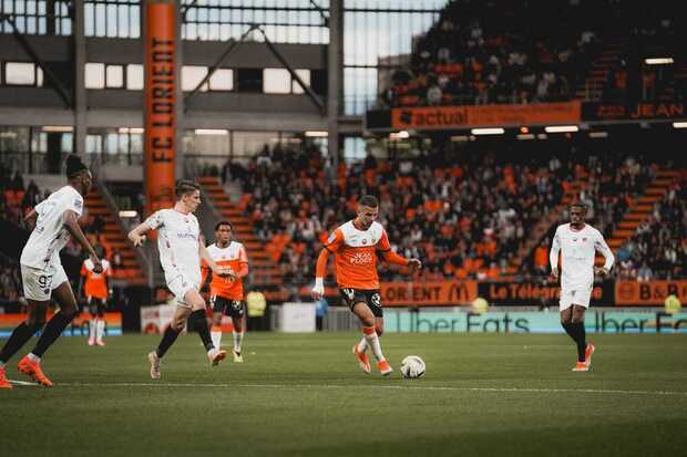Lorient Impone una derrota pesada al Clermont