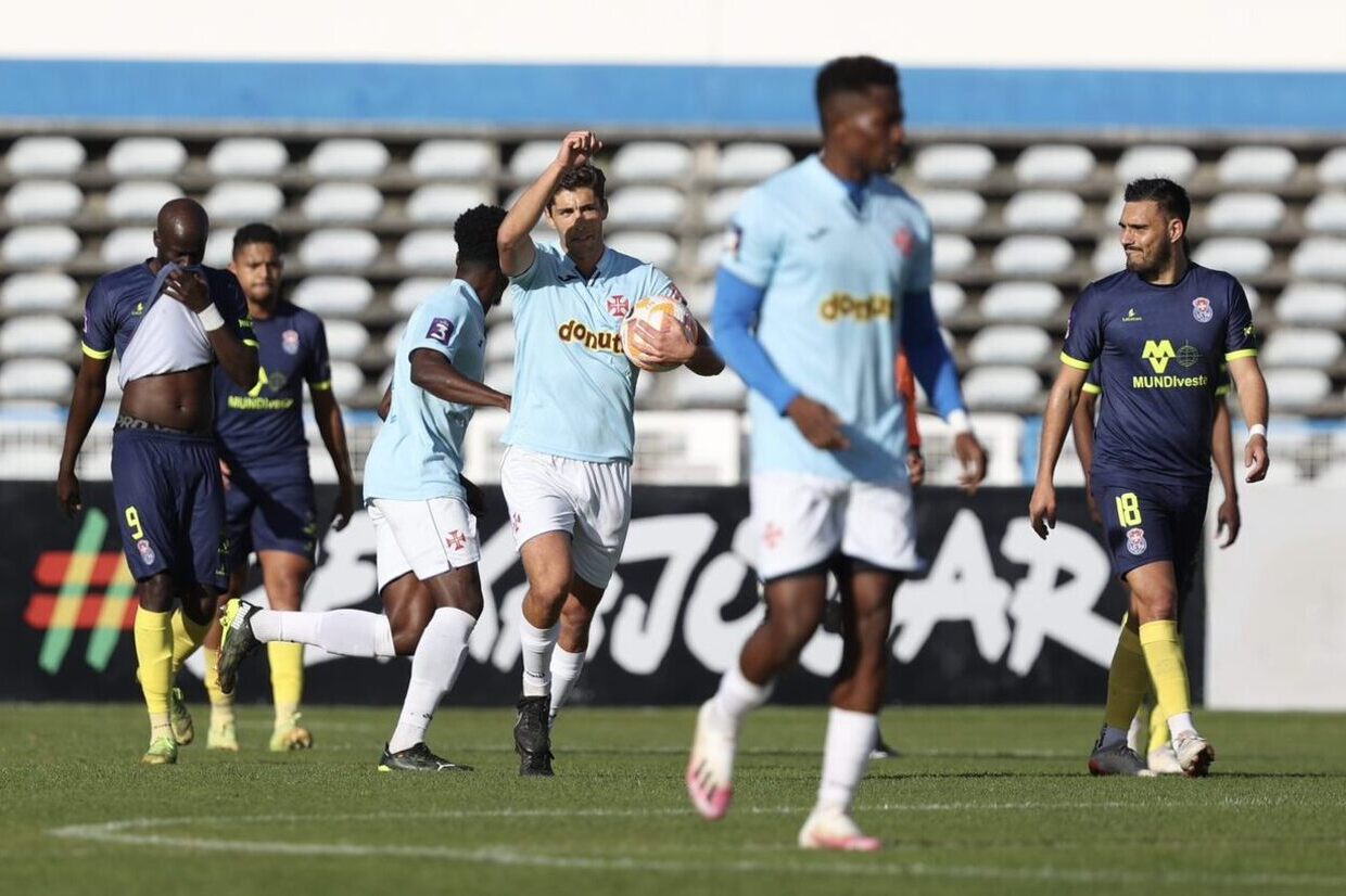 Para onde vai o Belenenses? No  s clicar num boto e estamos na I Liga