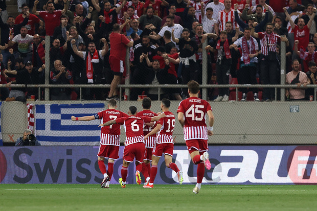Olympiacos derrot Fenerbahe