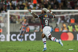 Fluminense confirma retorno de John Kennedy