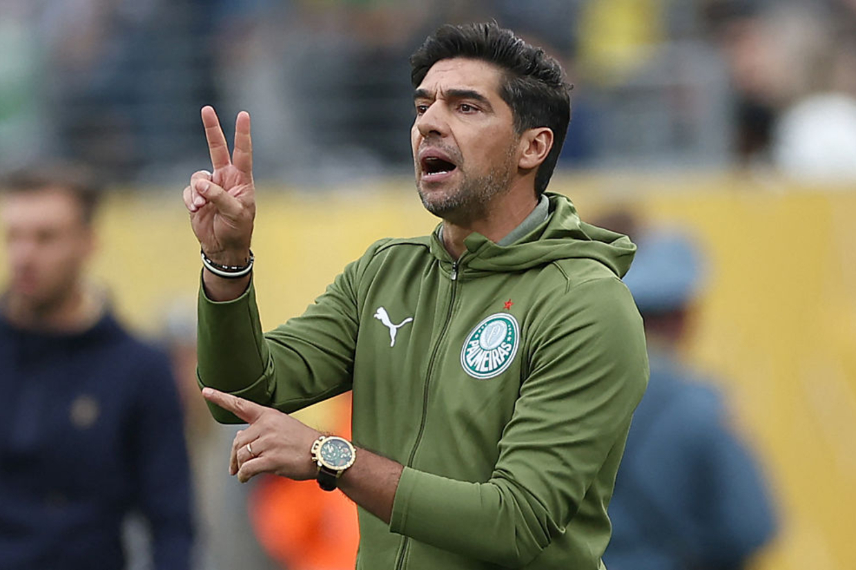 Abel lamenta las oportunidades perdidas contra el Porto: 'El ftbol es as, gana quien mar...