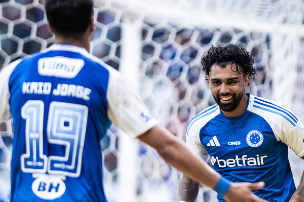 Cruzeiro domine Juventude avec une victoire crasante et poursuit son invincibilit
