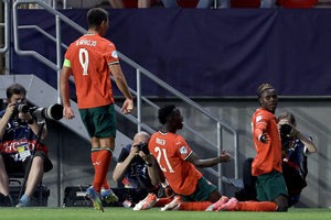 Show de Quenda y pleno de goles: Portugal arrasa a Polonia