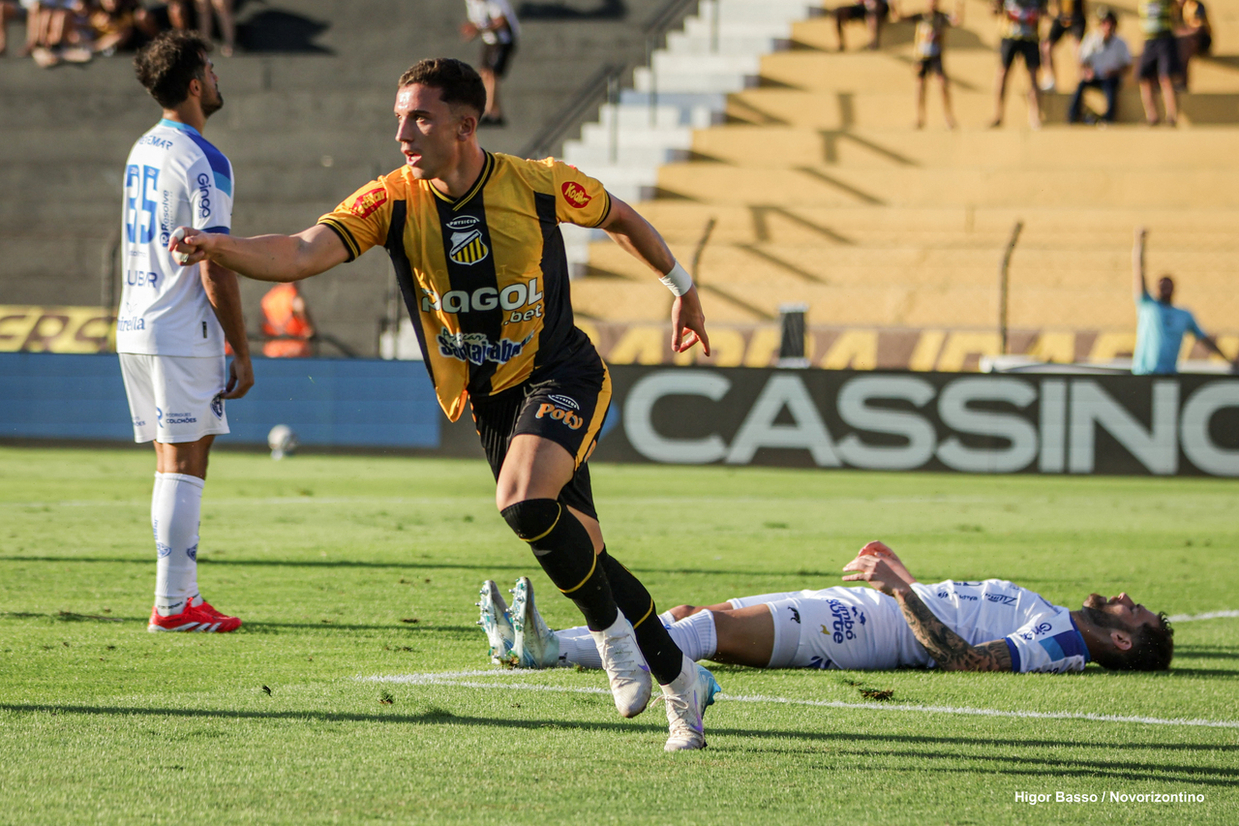 Com hat-trick de Nathan Fogaa, Novorizontino vence o Paysandu
