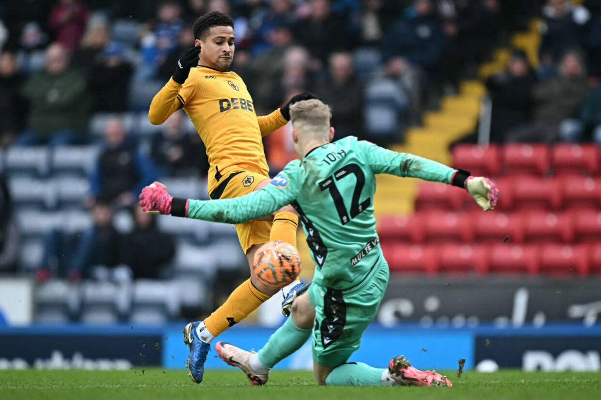Two minute salvo gives Wolves the win at Ewood Park