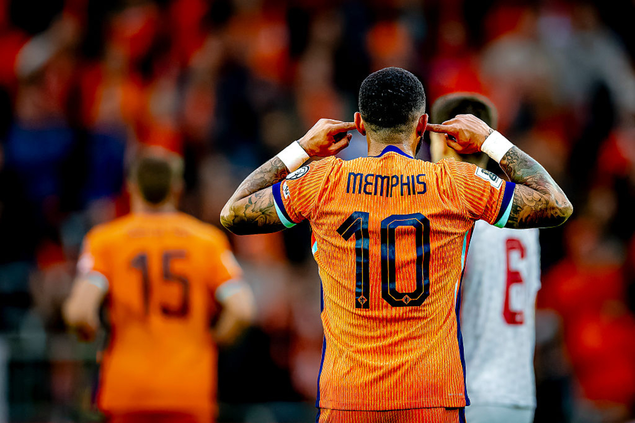 Memphis iguala Van Persie como maior goleador da histria dos Pases Baixos