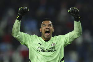 Palace announce arrival of Walter Bentez