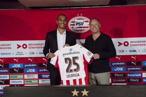 PSV versterkt verdediging met jonge Franse international