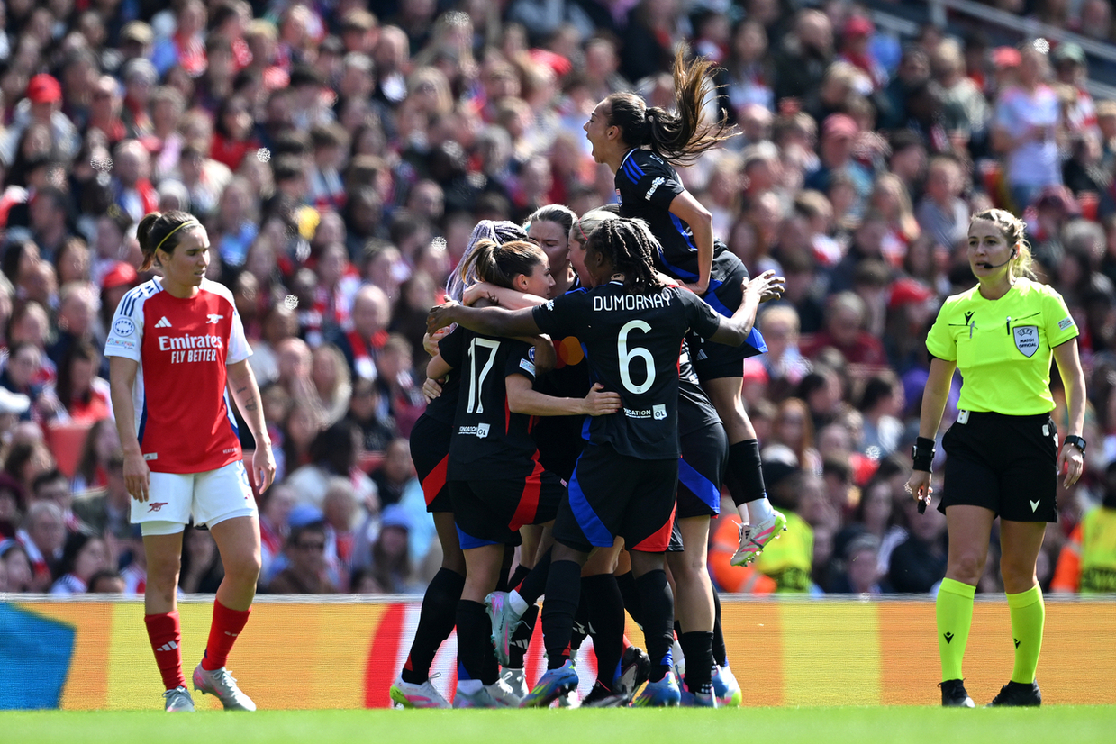 Arsenal fall short as Lyon snatch first-leg win