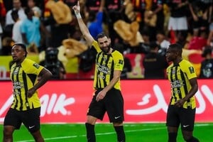 Al-Ittihad Jeddah triunfa en la King's Cup frente a Al-Qadisiyah sin revelar el resultado