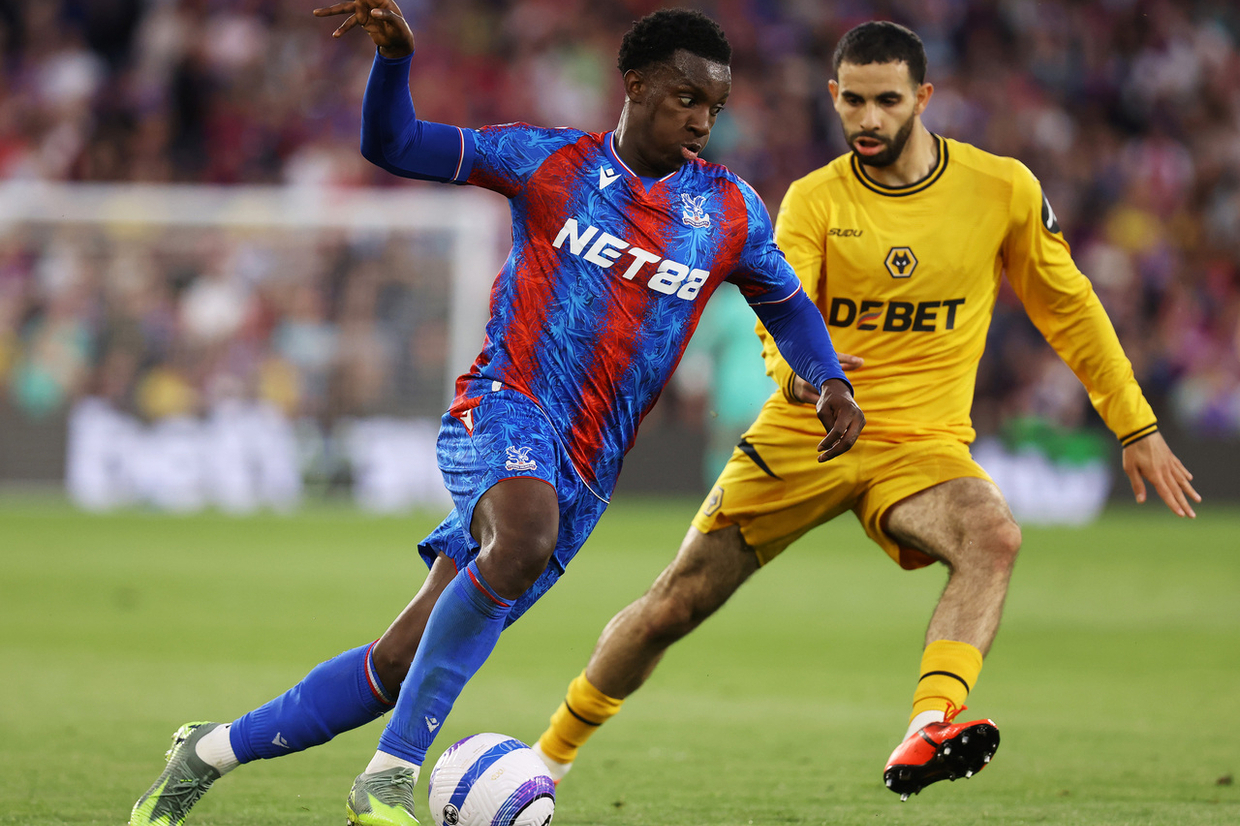Nketiah bisa na vitria do Crystal Palace frente ao Wolverhampton de Vtor Pereira 