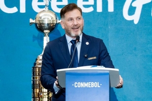 Alejandro Domnguez reeleito presidente da CONMEBOL 