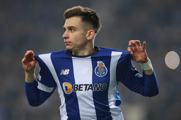 FC Porto derrot Shakhtar Donetsk