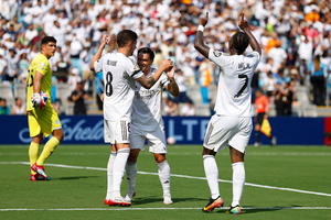 Real supera jogador a menos, bate Pachuca e vence a primeira no Mundial