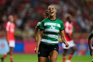 Sporting com dcimo adeus: Andrea Norheim de sada