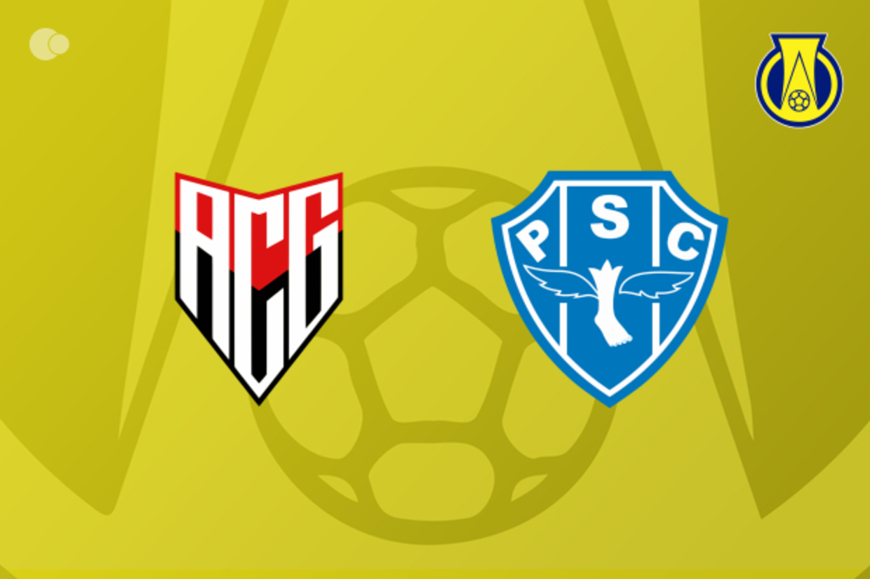 Jogadores do Atlético Goianiense comemorando gol contra o Paysandu